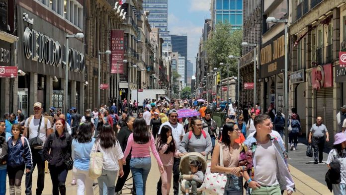 FMI prevé mejor desempeño económico de Brasil que de México