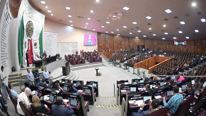 Veracruz aprueba reforma para distribuir participaciones federales