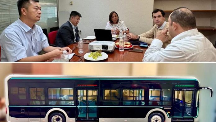 Se reúne Nahle con empresarios chinos; analiza incorporación de modernos autobuses al servicio público de pasajeros