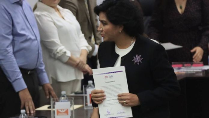 TEPJF devuelve plurinominal a Elizabeth Morales, del PT