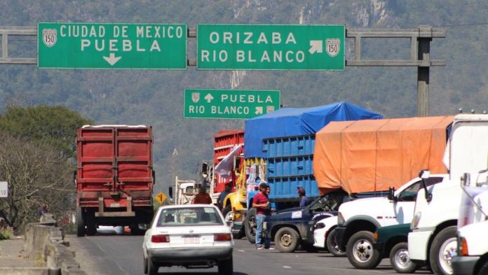 Transportistas proponen construir una nueva autopista Orizaba-Puebla