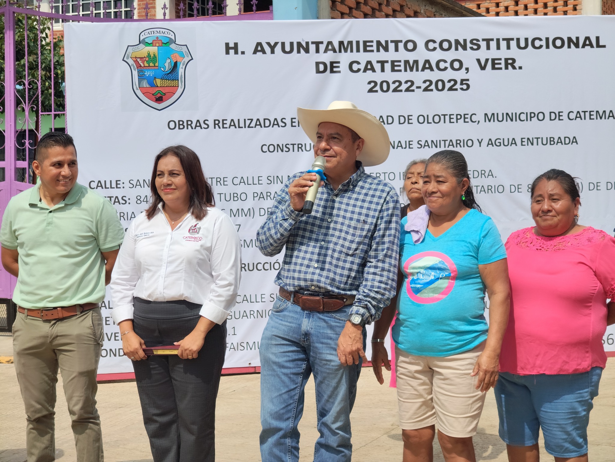 Inauguran obras en la colonia de Olotepec en Catemaco