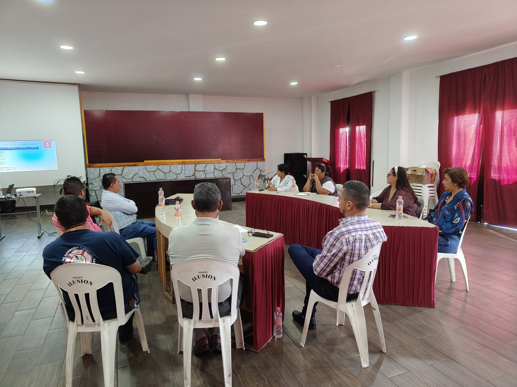 En Catemaco continúan con los avances en proyectos de salud municipales