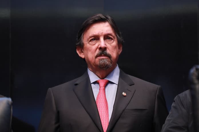 Gómez Urrutia gana en la SCJN batalla jurídica