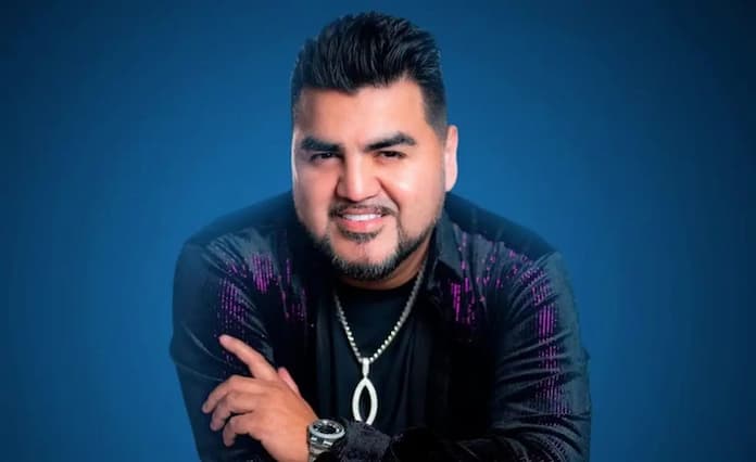 «El Mimoso», ex vocalista de El Recodo, niega haber sido detenido por violencia doméstica
