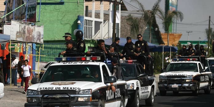 Capturan a Tres Jefes Policiacos del Estado de México por Vínculos con Grupos Criminales