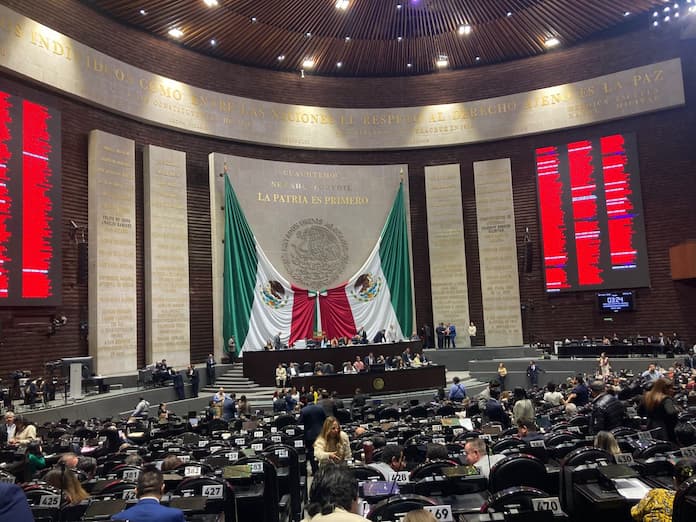 Diputados aprueban en lo general extinción de 7 órganos autónomos