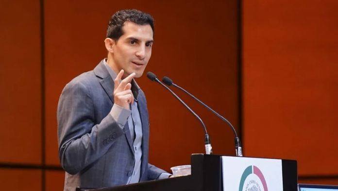 Rommel Pacheco no ha resuelto problemas de las becas a deportistas acuáticos: abogado