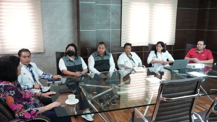 Alcaldesa y autoridades sanitarias se reúnen para analizar alcances de la Estrategia de Comunidades, Municipios y Entornos Favorables de la Salud.