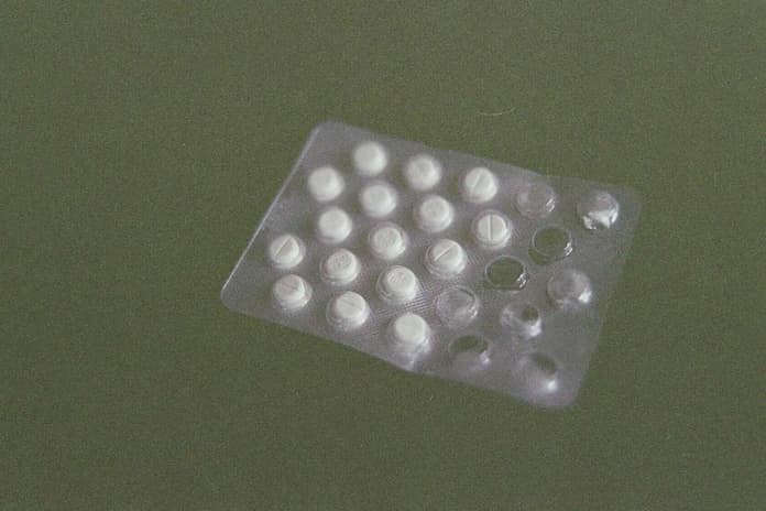 Gobierno presenta ‘Receta Completa’, para reportar medicamentos no surtidos
