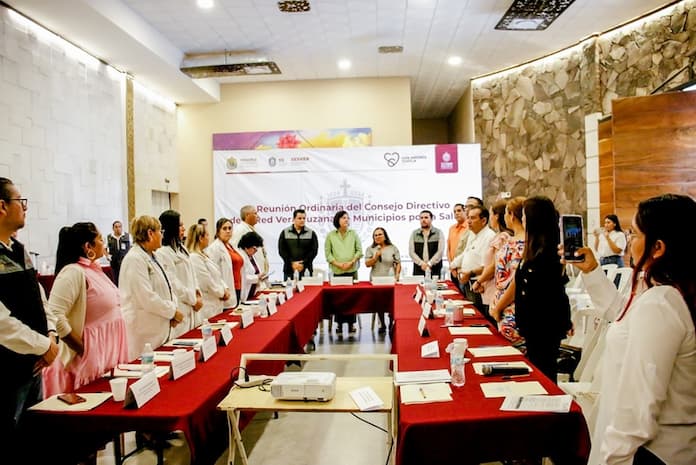 Red Veracruzana de Municipios por la Salud realiza última sesión anual en San Andrés Tuxtla.