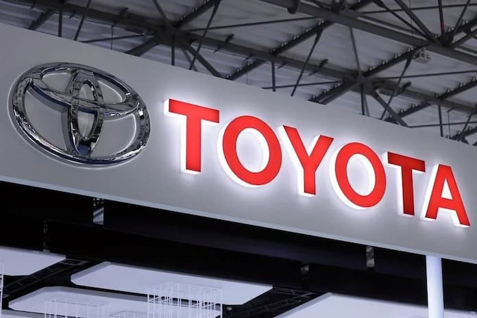 Toyota anuncia inversión de 1,450 mdd en sus plantas de BC y Guanajuato