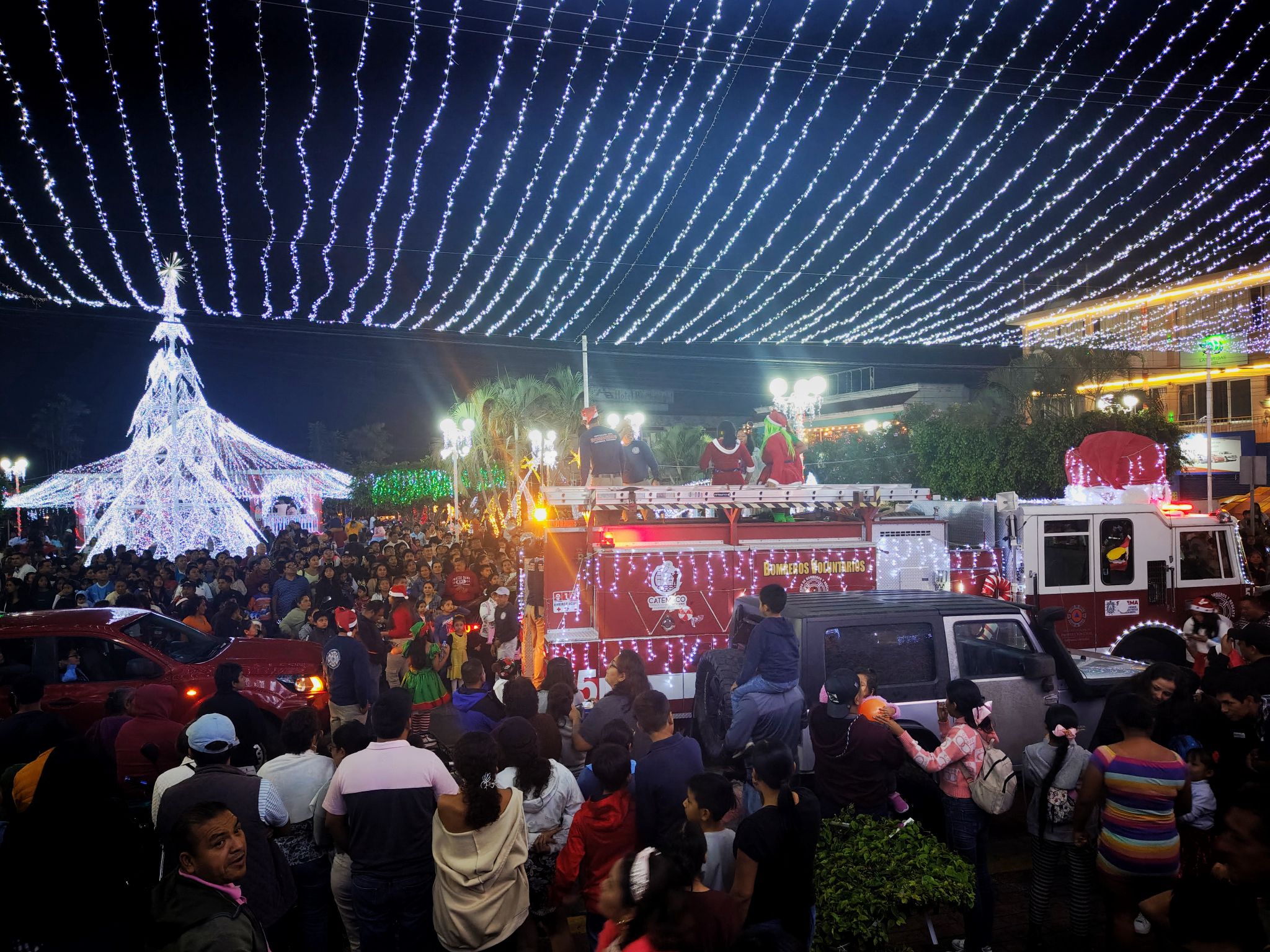 ¡La magia de la Navidad brilla en Catemaco!