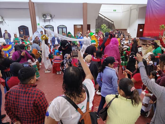 ¡El espíritu navideño sigue iluminando a Catemaco!