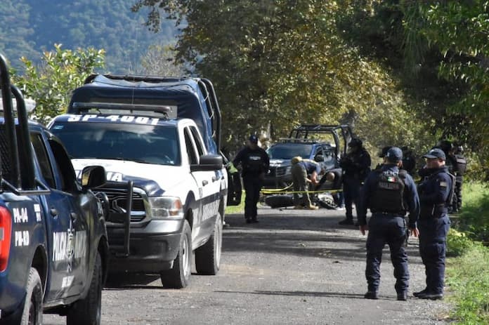 4sesinan a b@lazøs a ex tesorero del ayuntamento de Tlilapan