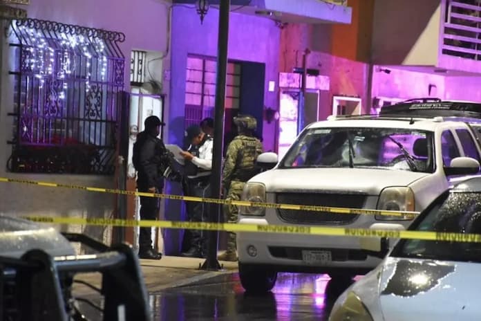Hombre es hallado mu£rtø de un b@lazø en la cabeza por su familia