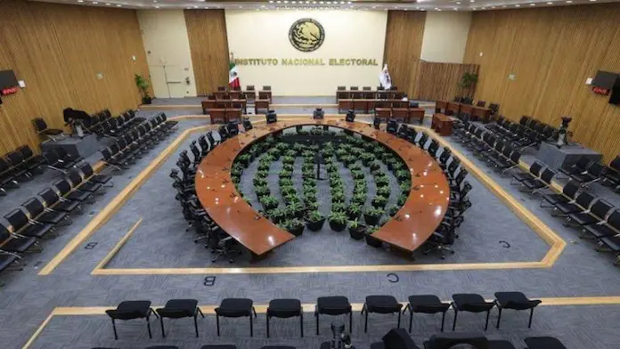 INE aprueba presupuesto 2025 tras recorte