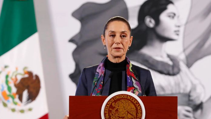 Sheinbaum promete a padres de Ayotzinapa una «nueva visión» del caso sin «confrontación»