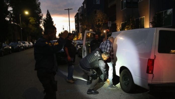 Trump planea arrestar migrantes en iglesias, hospitales y escuelas