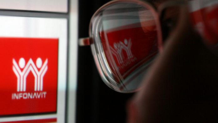 Sindicatos rechazan reforma en Infonavit