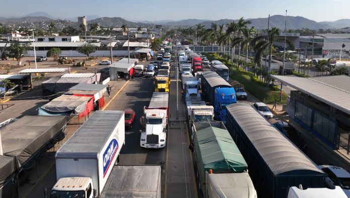 Denuncian que fiestas decembrinas disparan robo de mercancías en carreteras