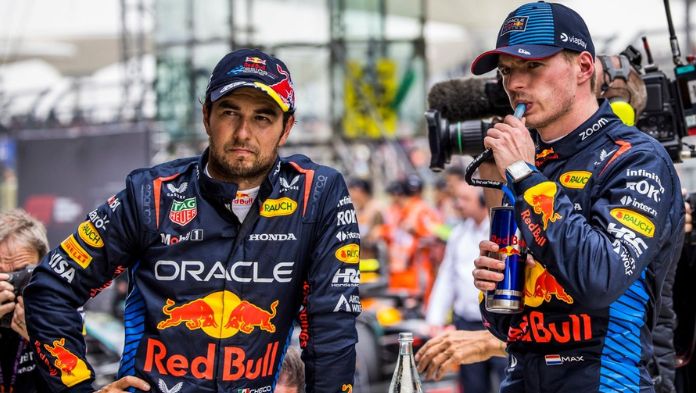 Max Verstappen sale al quite por ‘Checo’ y culpa a Red Bull