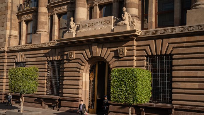 Banxico recorta la tasa de interés en 25 puntos; cierra el 2024 en 10%