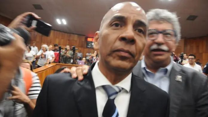 Anulan orden de aprehensión contra exfiscal de Veracruz