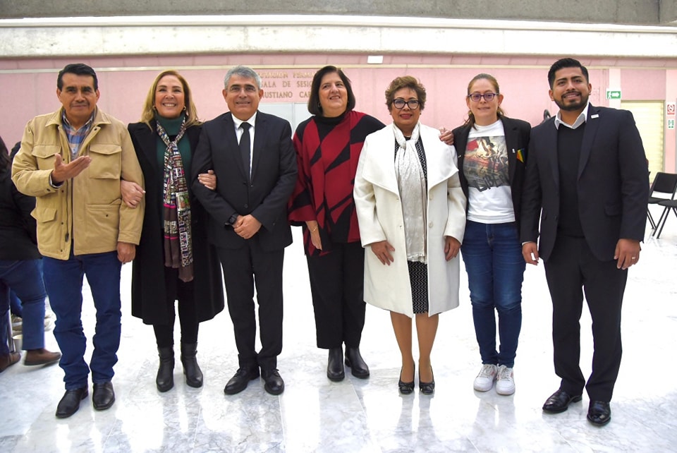 Alcaldesa de san Andrés Tuxtla acompaña en su comparecencia Auditora General del ORFIS