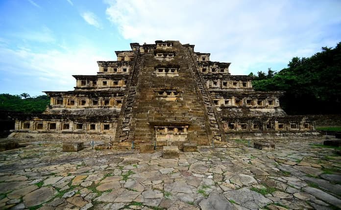 Costo a la entrada a la zona arqueológica El Tajín, en Papantla, aumenta a 100 pesos