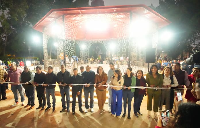 Autoridades municipales de San Andrés Tuxtla inauguran Parque de Chichipilco