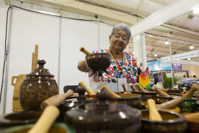 Gobierno federal lanza programa de apoyo a mujeres artesanas