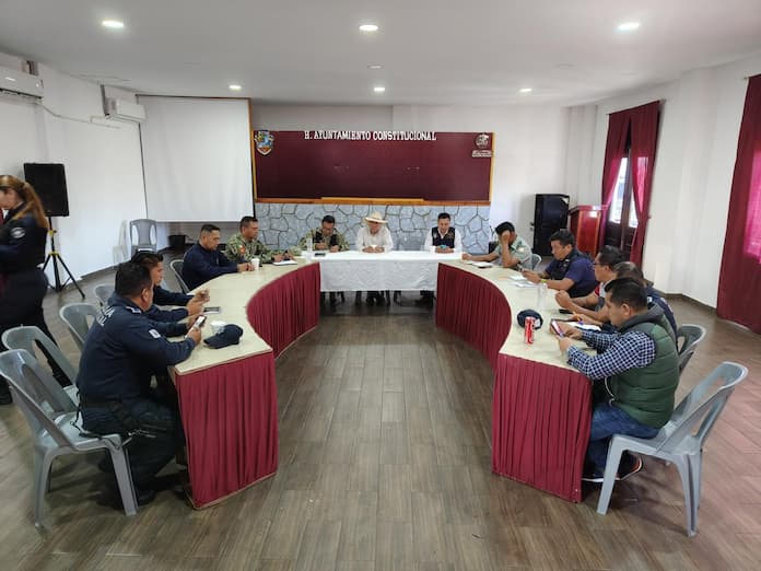 Encabeza alcalde de Catemaco, mesa de seguridad