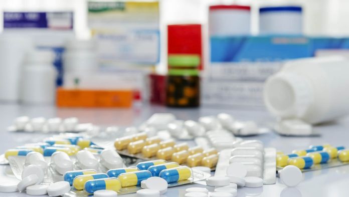 Urge la producción de medicinas para los próximos dos años