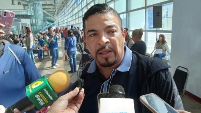 Reprocha Cazarín a su hermano aspiraciones políticas