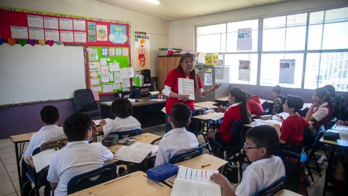 Estudiantes no asistirán a clases 4 días, informa SEP