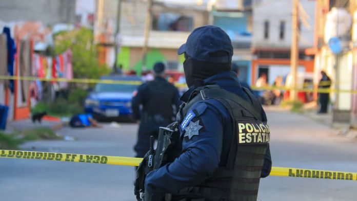 Policías de Tabasco acusan a mandos de nexos con el crimen; piden ayuda al gobierno federal