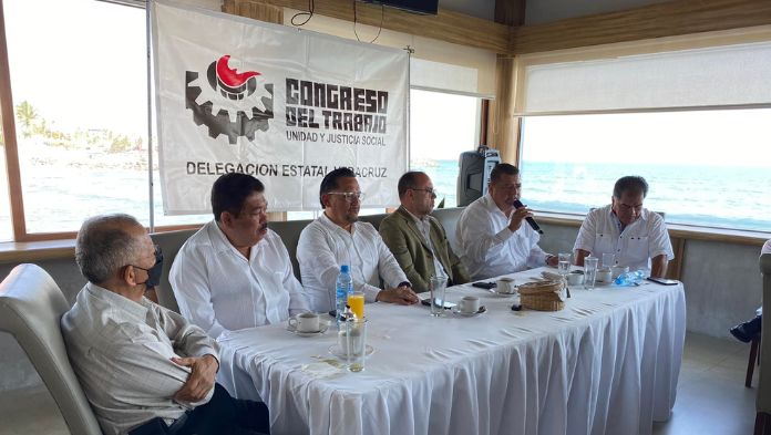 No hay vacantes suficientes para los repatriados: Congreso del Trabajo
