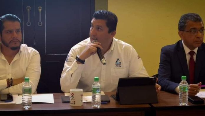 Ante llegada de connacionales, empresas veracruzanas no podrán contratar más personal: Canaco