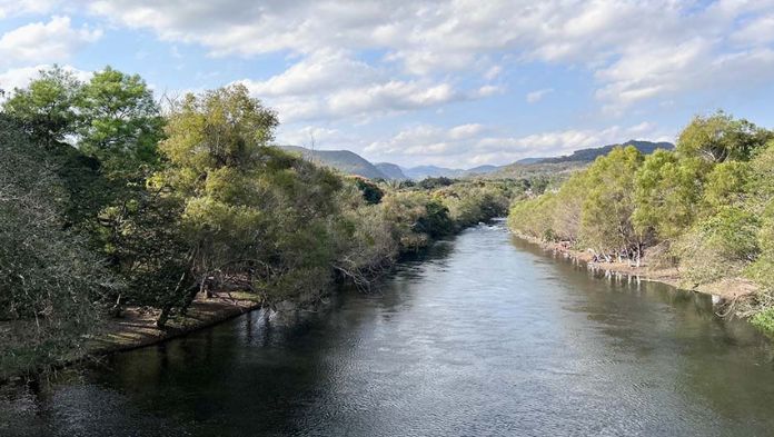 Pese a riesgo ambiental, hidroeléctricas siguen buscando construir presa en Jalcomulco