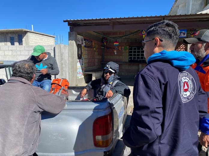 Localizan a los 2 alpinistas extraviados en el Citlaltepetl