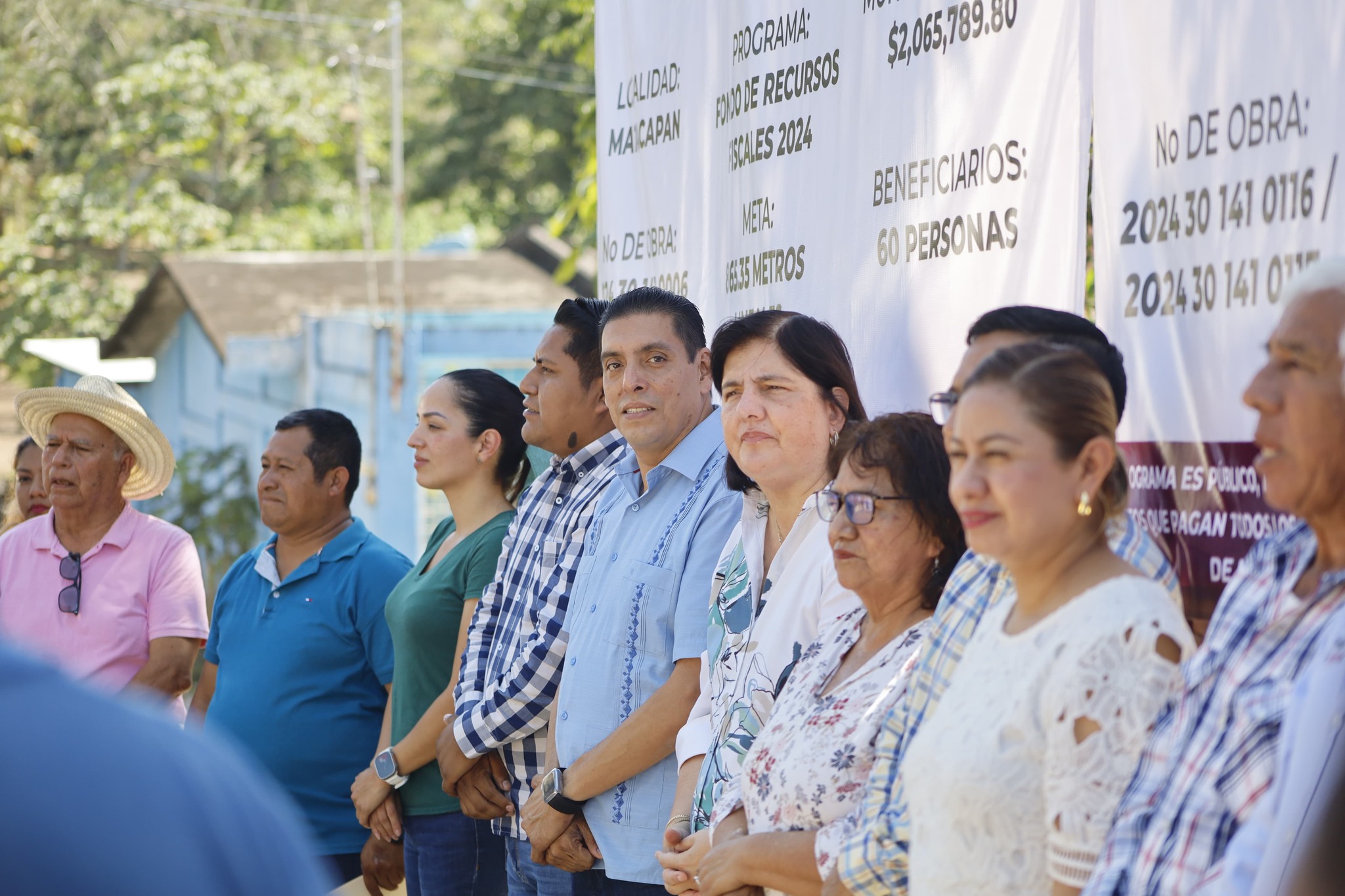 Autoridades Municipales de San Andrés Tuxtla, inauguran obras de pavimentación y ampliación de red de drenaje sanitario en Matacapan