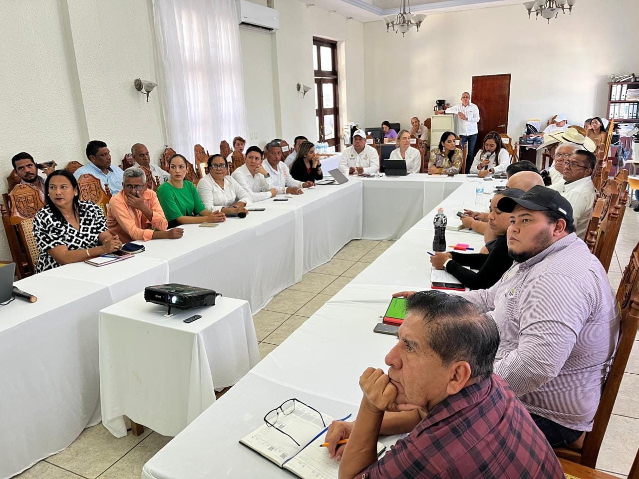 Participa gobierno de San Andrés Tuxtla en mesa de trabajo con la Secretaria de Medio Ambiente
