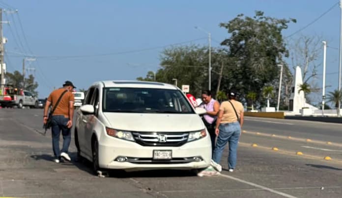 Hombres @rmados @sesinan a un hombre en Tuxpan