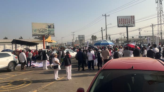 Bloquean la autopista México-Pachuca