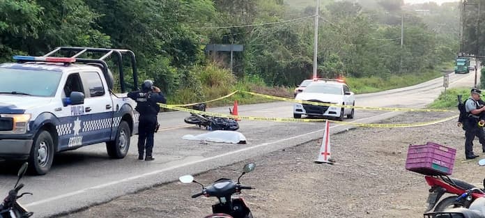 Mujer p1erde la v1da al ser embest1da por un automóvil