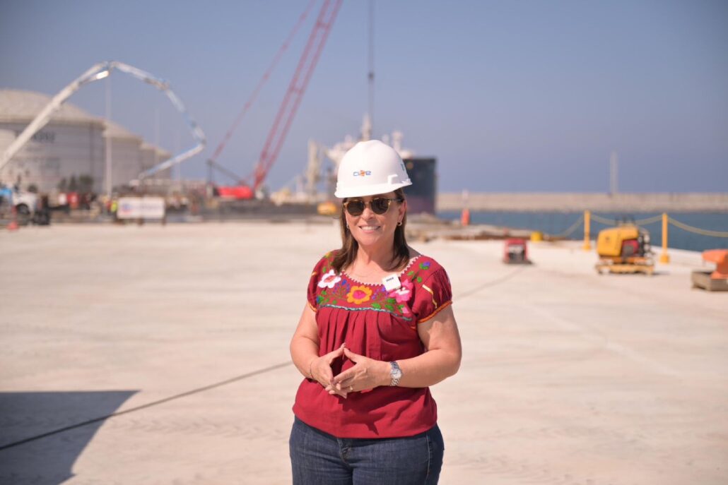 Rocío Nahle destaca a Veracruz como el puerto número uno de México por su infraestructura