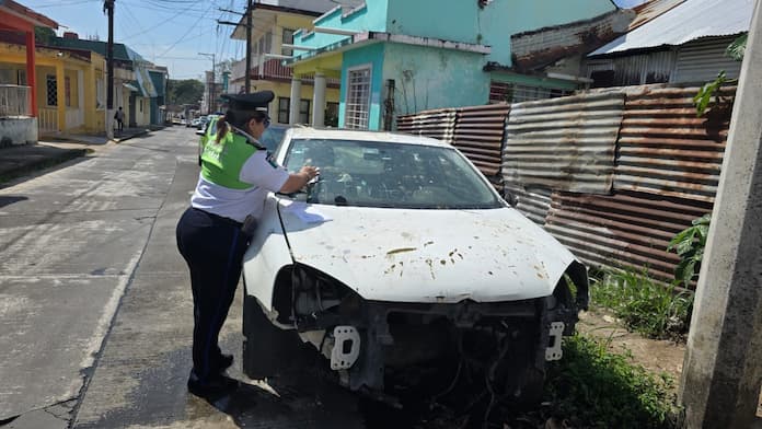 Refuerza Tránsito del Estado Operativo contra autos maceta en San Andrés Tuxtla