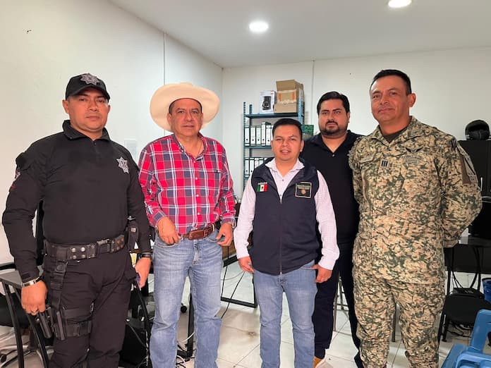 Alcalde de Catemaco sostiene reunión en materia de seguridad
