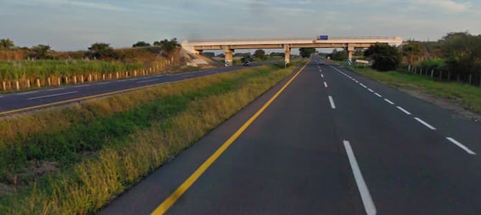 Autopista Córdoba- Veracruz, la más peligrosa del estado para el transporte de carga; señala experto